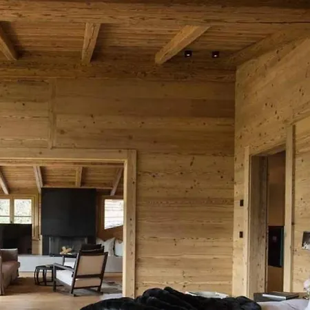 Vila 8bdr Beautiful Chalet In Kitzbuehel- If You Want To Book, Please Contact On Wh-ats-app - 0034-605-434-371 !!!! Aurach bei Kitzbuehel