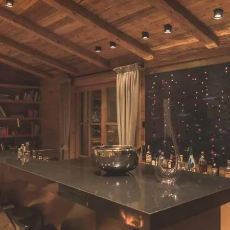 8bdr Beautiful Chalet In Kitzbuehel- If You Want To Book, Please Contact On Wh-ats-app - 0034-605-434-371 !!!! Vila Aurach bei Kitzbuehel